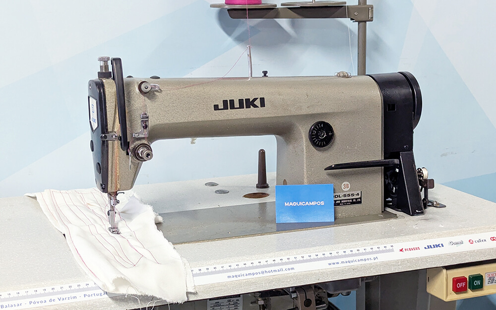 Juki DDL-555-4 M&aacute;quina de Costura Ponto Corrido