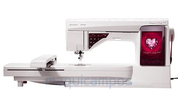 Husqvarna DESIGNER RUBY ROYALE Embroidery Machine