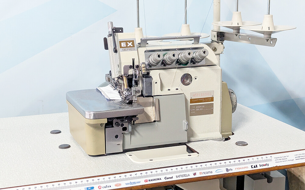 Pegasus EX5214-03 Overlock Sewing Machine (2 Needles)