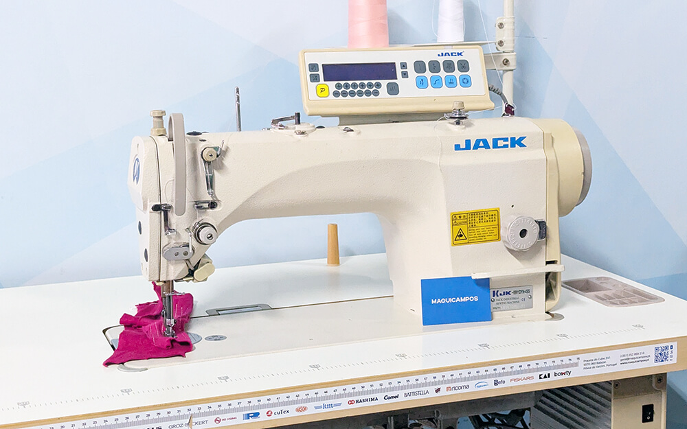 Jack JK-8991DYN-4SS M&aacute;quina de Costura Ponto Corrido com Programador