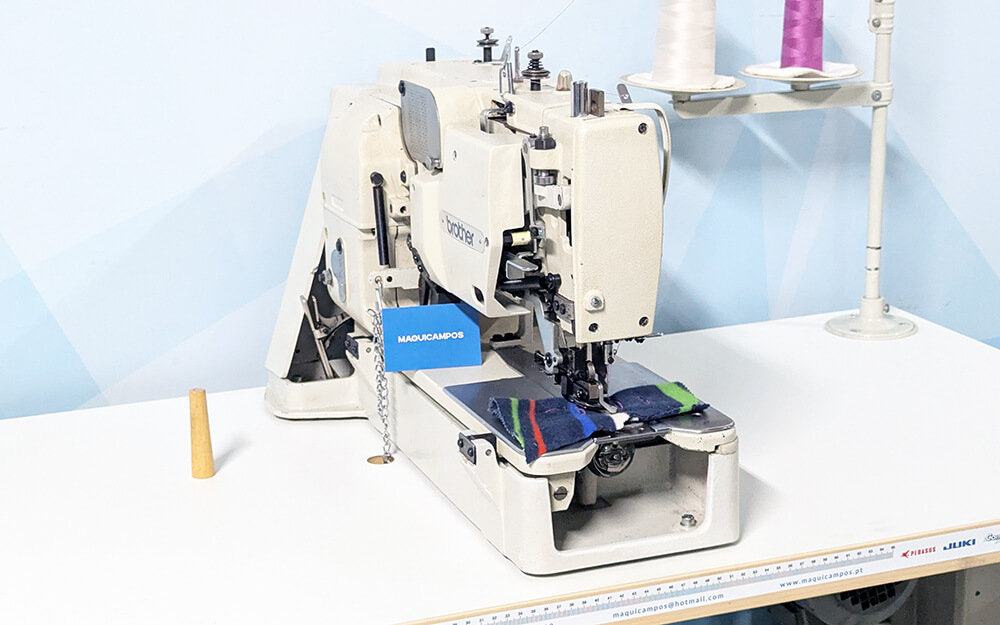 Brother LH4-B814-3 M&aacute;quina de Coser Ojales