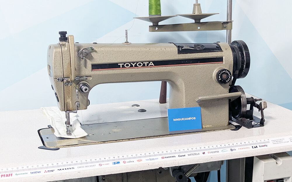 Toyota Lockstitch Sewing Machine
