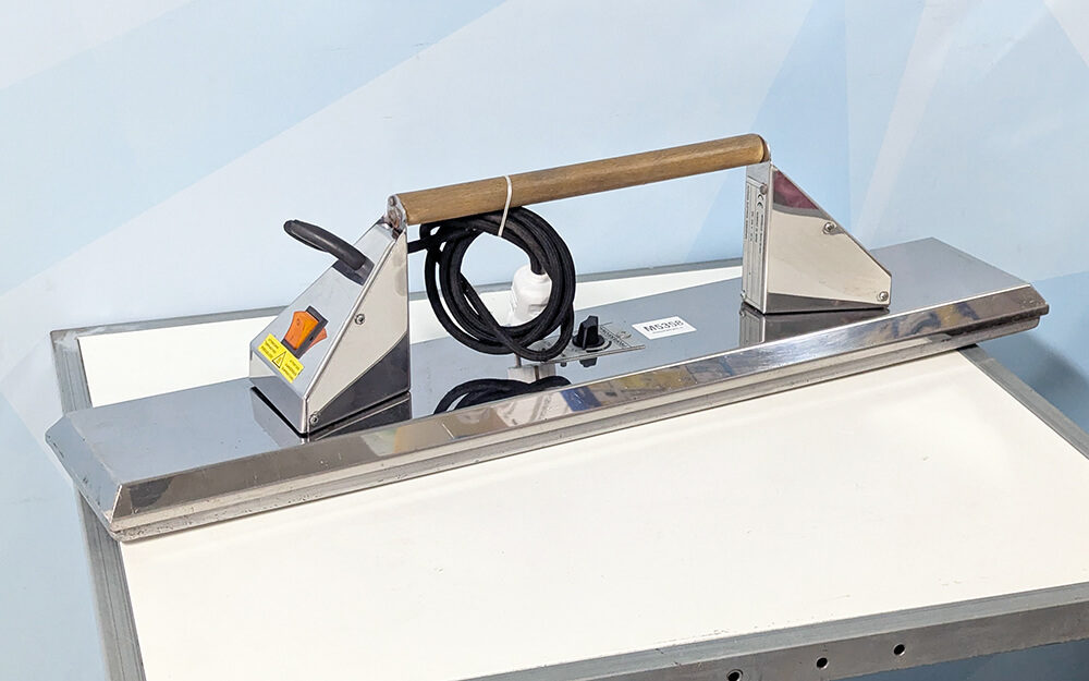 Comel PAC Lay Marker Flat Iron 