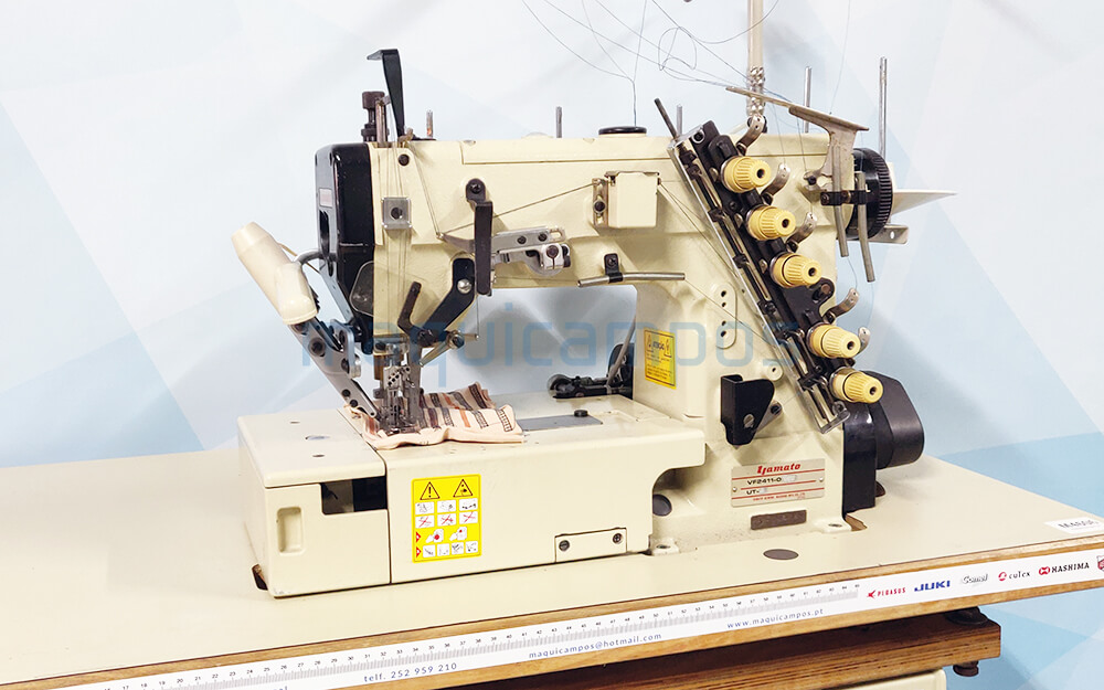Yamato VF2411 Máquina de Costura de Recobrir (3 Agulhas) com Corte de Linha e Levantamento