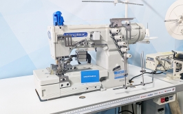 Kingtex FTD7003<br>M&aacute;quina de Costura de Colarete com Alimentador Lateral Racing